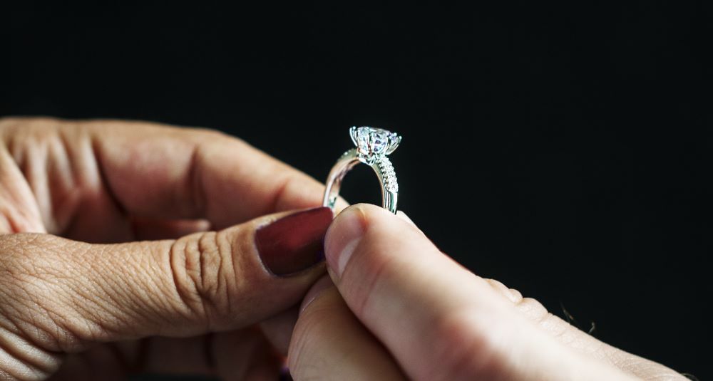 Your Ultimate Guide to Diamond Jewellery in Melbourne: FAQs Answered | H&H Jewellery 