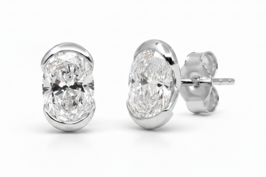 9KWG 2.00CT EF/VS 2 Lab Grown Diamond Stud Earring