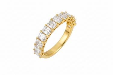 18K White Gold Tdw. 1.95ct Diamond Band Ring