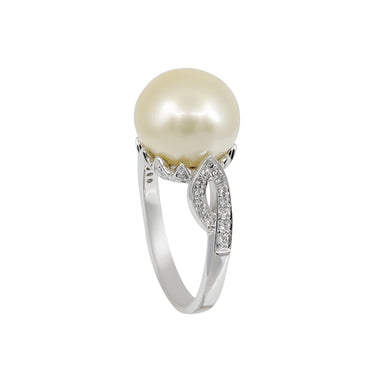 18K White Gold White South Sea Pearl and Diamond Ring | Pearl Engagement Ring Melbourne | Diamond Engagement Rings Melbourne | H&H Jewellery
