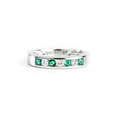 18K White Gold 0.30ct Emerald and Diamond Ring | Emerald Engagement Rings Melbourne | Emerald Engagement Rings Australia | H&H Jewellery