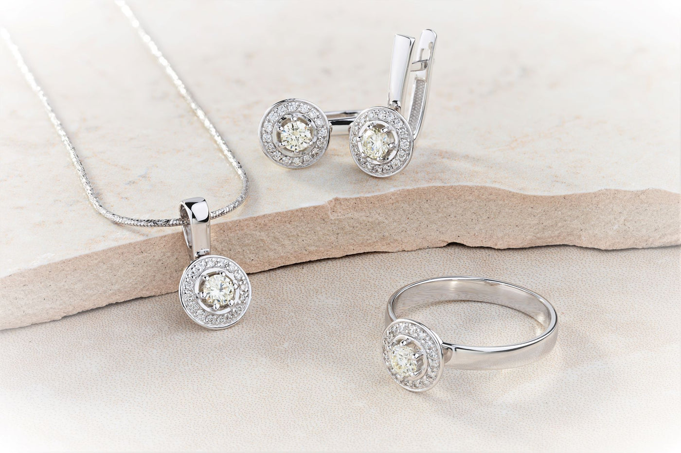 Design Your Own Custom Engagement Ring - H&H Jewellery Pty Ltd