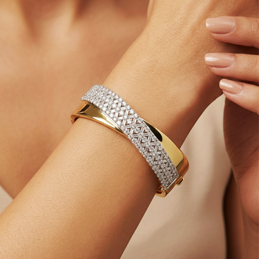 18K Two Tone Natural Diamond Bangle