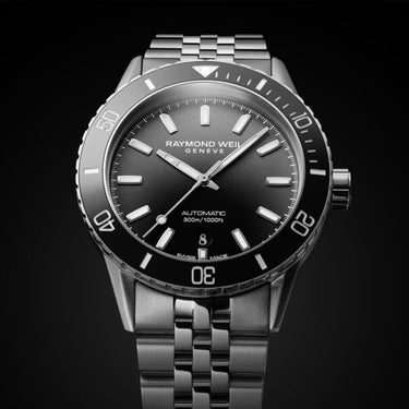 Raymond Weil - Freelancer Diver Men's Stainless Steel Gradient Black Dial Bracelet Watch  Raymond Weil Melbourne | Raymond Weil Australia | H&H Jewellery