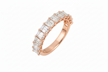 18K White Gold Tdw. 1.95ct Diamond Band Ring