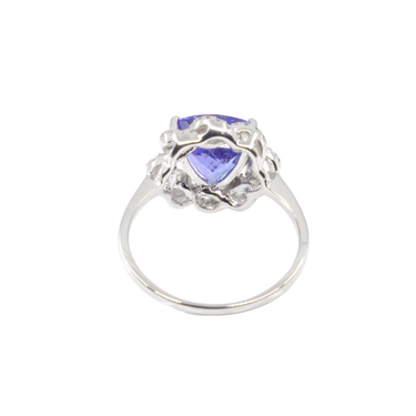 18K White Gold Tanzanite and Diamond Ring | Diamond Engagement Rings Melbourne | Wedding Rings Melbourne | H&H Jewellery