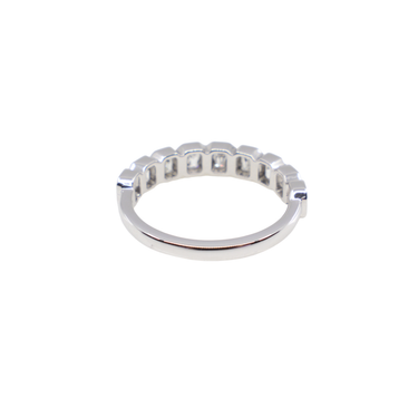 18K White Gold Diamond Ring - 20773984