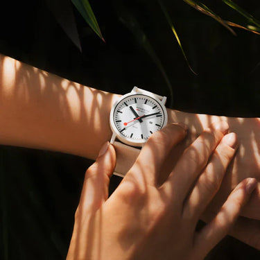 Mondaine - Essence Solar White, 41 mm MS1.41910.LA