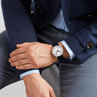 MONDAINE EVO2 BIG DATE WATCH 40mm MSE.40210.LBV