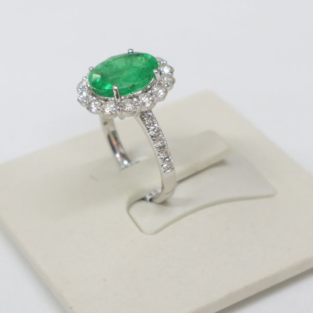 18K White Gold 3.43ct Emerald and Diamond Ring | Emerald Engagement Rings Melbourne | Emerald Engagement Rings Australia | H&H Jewellery