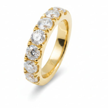 18K White Gold Tdw. 1.70ct Diamond Band Ring